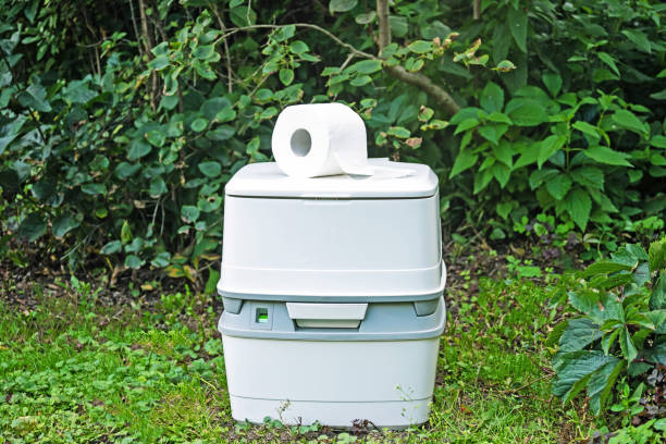 Best Portable restroom trailer rental  in Fort Pierce North, FL